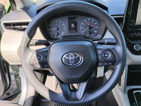 Used 2023 Toyota Corolla Cross L AWD/4WD image 17