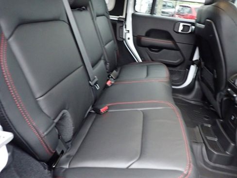 New 2026 Jeep Wrangler Unlimited Rubicon image 13