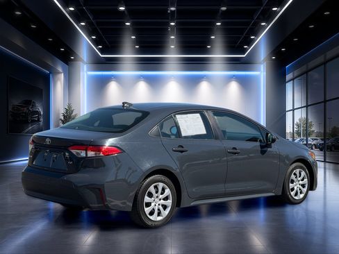 Used 2023 Toyota Corolla LE FWD image 4