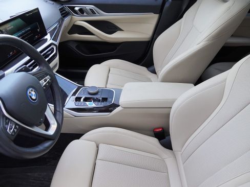Used 2023 BMW i4 eDrive40 RWD image 11