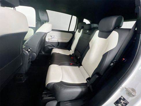 Certified 2023 Mercedes-Benz GLB 250 4MATIC image 21