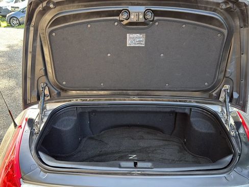 Used 2007 Nissan 350Z Touring RWD image 38
