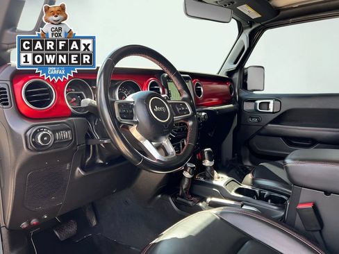 Used 2022 Jeep Wrangler Unlimited Rubicon AWD/4WD image 2