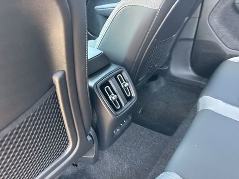New 2025 Volvo EX40 Core w/ Climate Package image 22