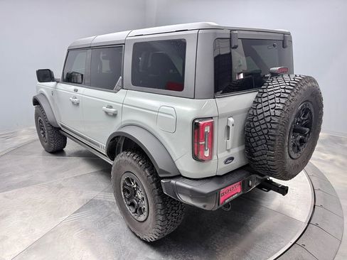 Used 2021 Ford Bronco First Edition AWD/4WD image 7