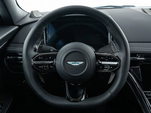 Used 2025 Aston Martin DB12 Coupe image 23