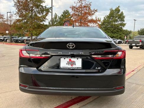 Used 2026 Toyota Camry LE FWD image 7