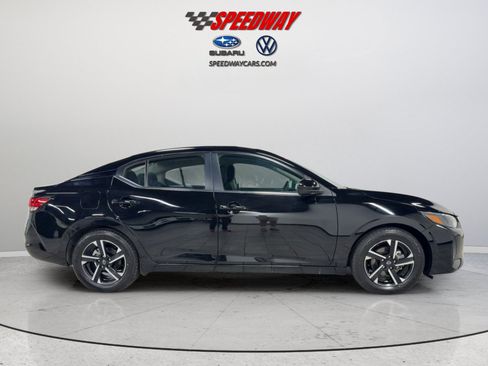 Used 2025 Nissan Sentra SV FWD image 4