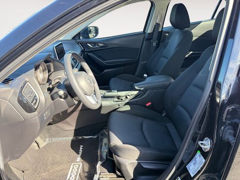 Used 2016 MAZDA MAZDA3 i Sport w/ Preferred Equipment Package image 10
