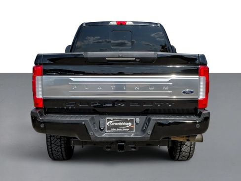 Used 2017 Ford F250 Platinum w/ Platinum Ultimate Package AWD/4WD image 8