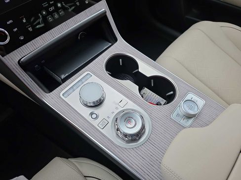 New 2026 Genesis GV80 2.5T Advanced image 23