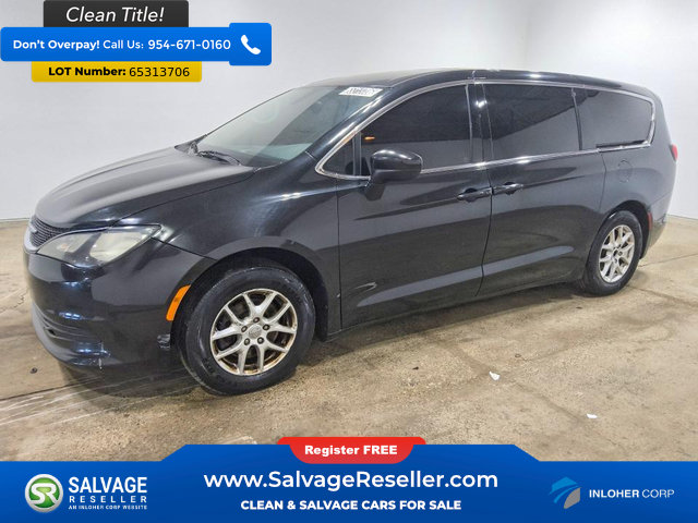 Used 2017 Chrysler Pacifica Touring FWD image 1