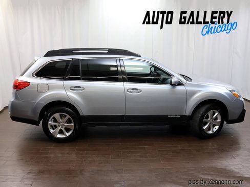 Used 2013 Subaru Outback 2.5i Limited AWD/4WD image 6