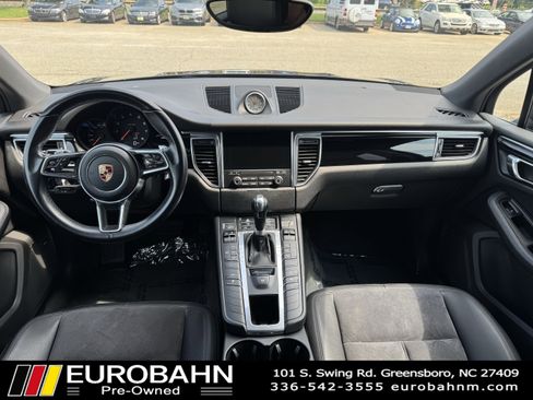 Used 2017 Porsche Macan image 18