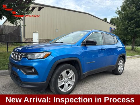 Used 2022 Jeep Compass Latitude w/ Sun and Sound Group FWD image 1