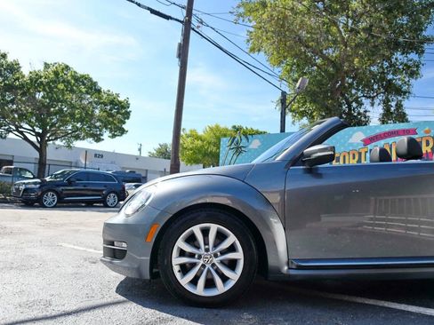 Used 2015 Volkswagen Beetle TDI FWD image 5