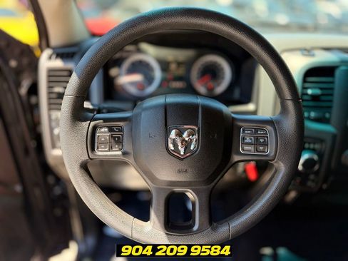 Used 2018 RAM 1500 Express w/ Black Ram 1500 Express Group AWD/4WD image 16