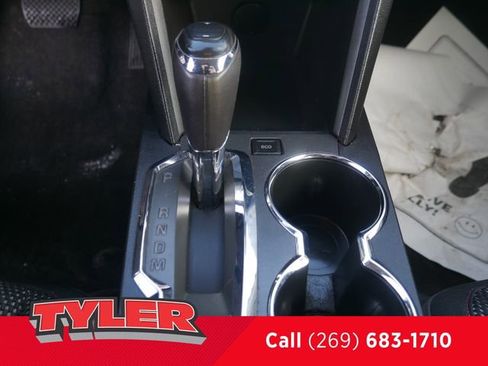 Used 2016 Chevrolet Equinox LT w/ Convenience Package image 34