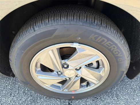 New 2026 Hyundai Elantra SE image 19