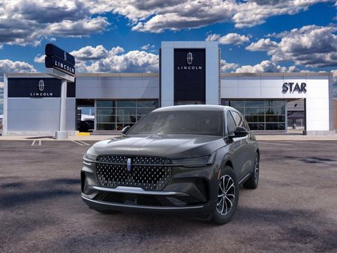 New 2026 Lincoln Nautilus Premier AWD/4WD image 2
