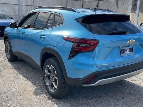 New 2026 Chevrolet Trax LT image 6