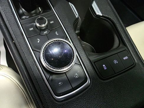 Used 2019 Cadillac XT4 Sport AWD/4WD image 18
