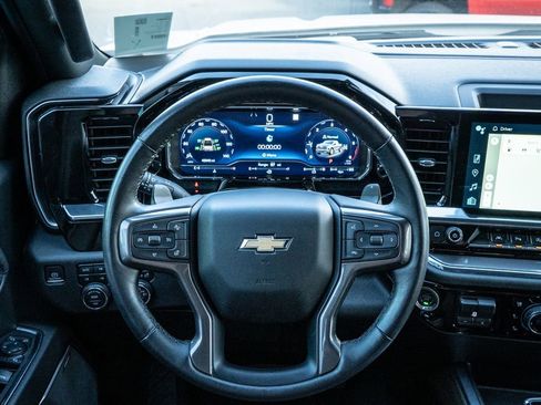 Used 2023 Chevrolet Silverado 1500 High Country image 16