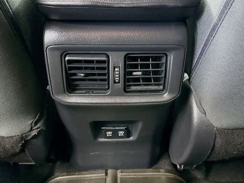 Used 2021 Toyota RAV4 XLE FWD image 26