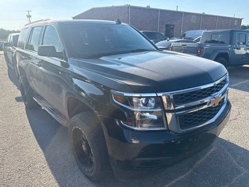 Used 2016 Chevrolet Tahoe LT AWD/4WD image 3