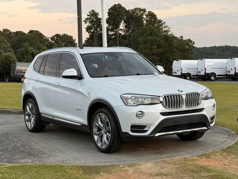 Used 2017 BMW X3 sDrive28i RWD image 9