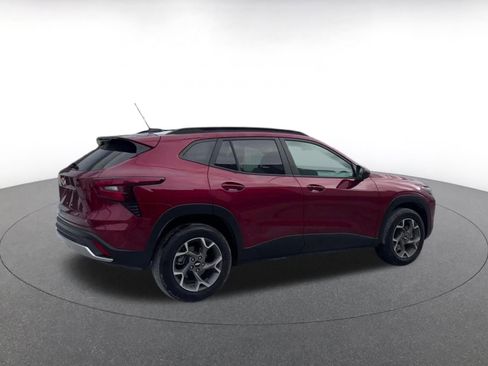 Used 2025 Chevrolet Trax LT w/ LT Convenience Package image 15