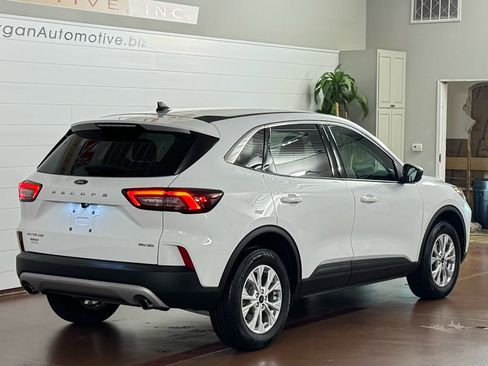 Used 2023 Ford Escape Active image 3