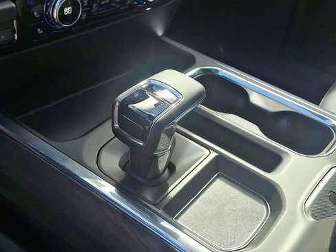 New 2026 GMC Sierra 1500 SLT w/ SLT Convenience Package image 8