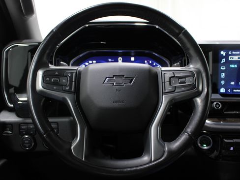 Used 2023 Chevrolet Silverado 1500 LT Trail Boss AWD/4WD image 10
