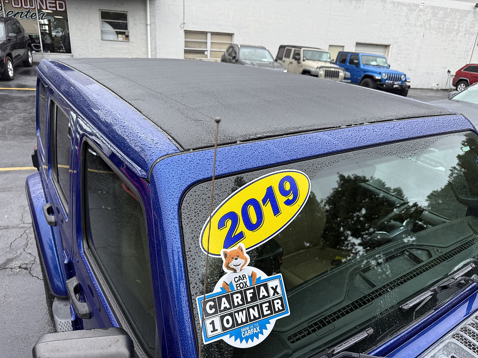 Used 2019 Jeep Wrangler Unlimited Sahara AWD/4WD image 8