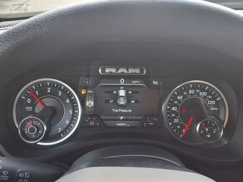 Used 2025 RAM 1500 Warlock AWD/4WD image 16