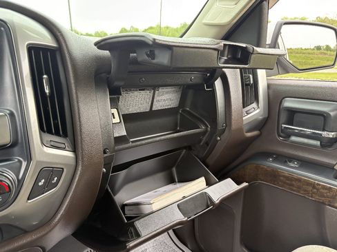 Used 2018 Chevrolet Silverado 1500 LT w/ All Star Edition AWD/4WD image 35