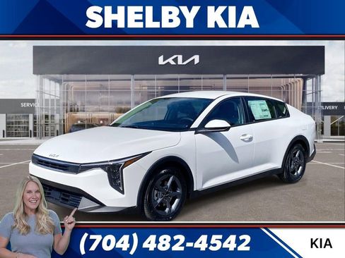 New 2026 Kia K4 FWD image 1