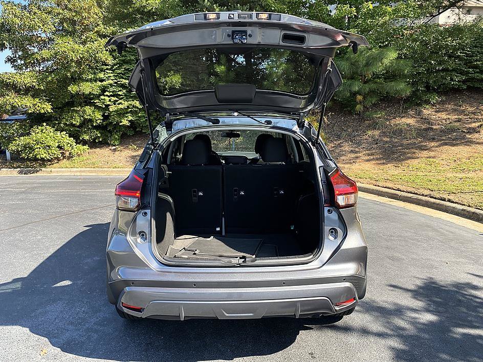 Used 2021 Nissan Kicks S FWD image 26