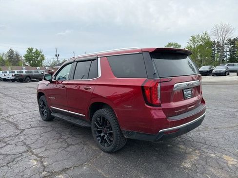 Used 2023 GMC Yukon SLT w/ SLT Luxury Package AWD/4WD image 5