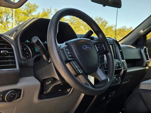 Used 2020 Ford F150 XLT image 10