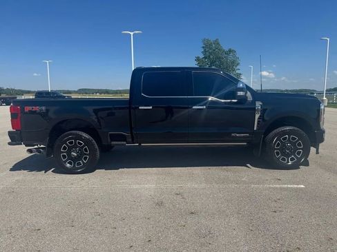 Used 2024 Ford F250 Platinum AWD/4WD image 8