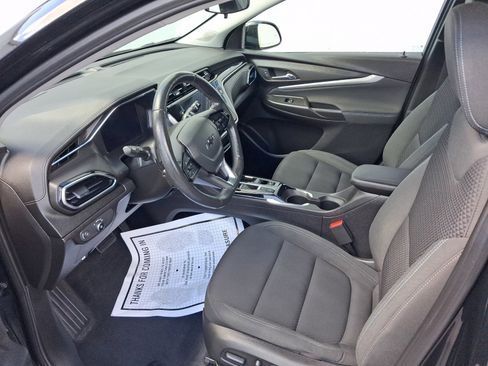 Used 2023 Chevrolet Bolt EUV LT w/ Comfort Package FWD image 4