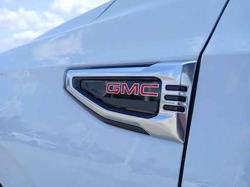 New 2026 GMC Yukon XL Denali AWD/4WD image 10