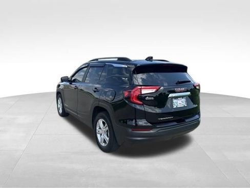 Used 2022 GMC Terrain SLE w/ Driver Convenience Package FWD image 5