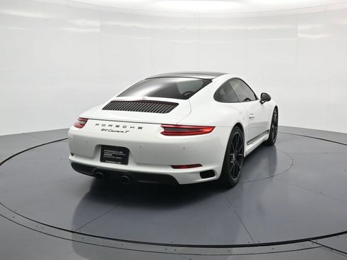 Used 2019 Porsche 911 Carrera T w/ Carrera T Interior Package image 30