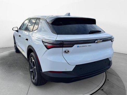 New 2026 Chevrolet Equinox EV LT image 7