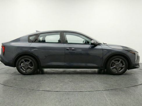 Used 2025 Kia K4 FWD image 11