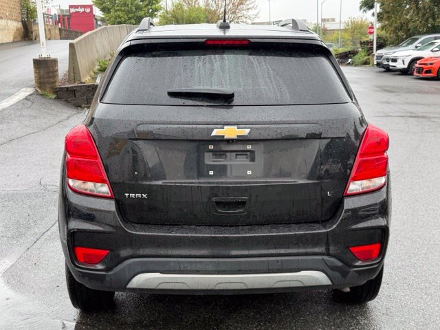 Used 2019 Chevrolet Trax LT w/ LT Convenience Package FWD image 10