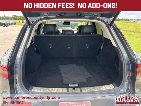 Used 2025 Genesis GV70 2.5T AWD/4WD image 18